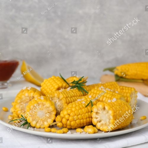 Imagem mostra um prato com milho cozido