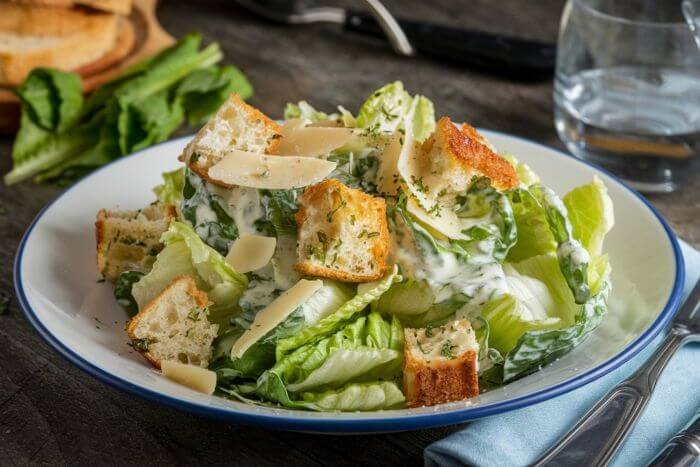Salada caesar
