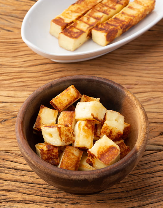 o que levar para comer na praia? queijo coalho