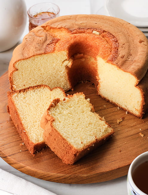 bolo de liquidificador simples: bolo de baunilha