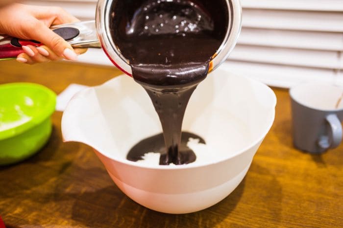 Brigadeiro sendo preparado